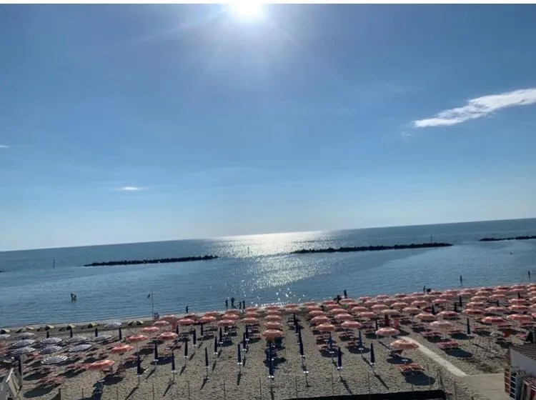 Bilocale fronte mare in Vendita a Lido di Pomposa
