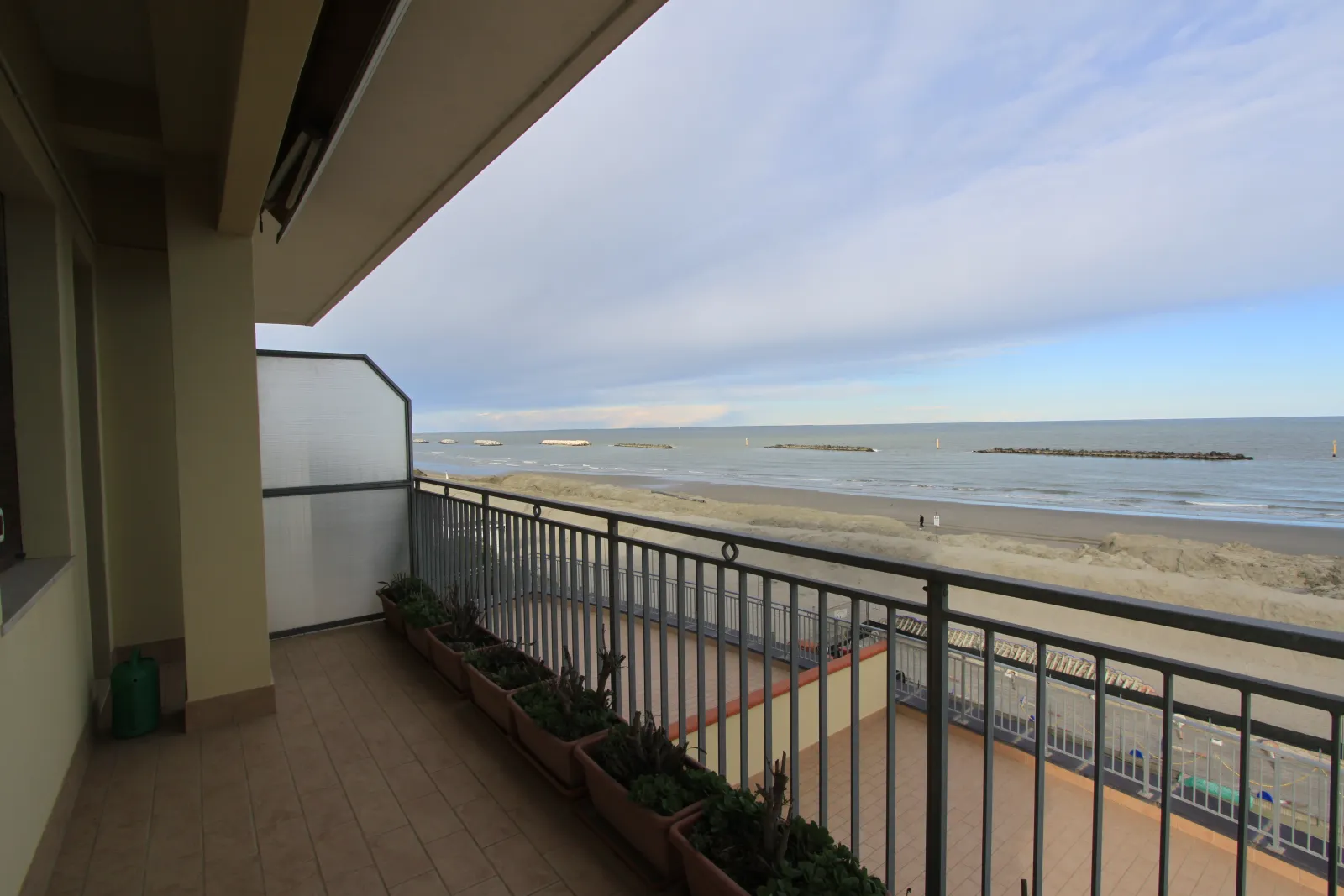 Bilocale fronte mare in Vendita a Lido di Pomposa
