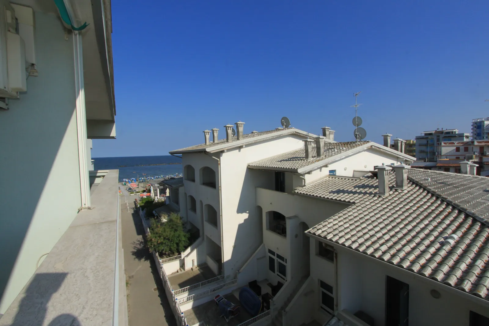 Affitto trilocale con spiaggia e aria condizionata